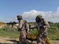 Los soldados ucranianos reciben formación para el traslado y tratamiento de los heridos