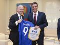 Pedro Sánchez, con Gianni Infantino, presidente de la FIFA