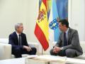 Pedro Sánchez y Alfonso Rueda en una reunión en la Moncloa