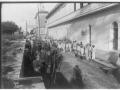 Filipinas, Manila, 1899- Soldados estadounidenses y prisioneros insurrectos