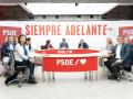 Pedro Sánchez reunido con la comisión negociadora del PSOE