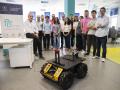 Parte del equipo de la Universidad de Málaga que trabaja en el desarrollo de los perros robot policías