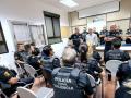 El concejal de Seguridad, Jesús Carbonell, con miembros de la Policía Local de Valencia, el 14 de octubre