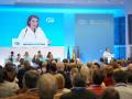 La secretaria general del Partido Popular, Cuca Gamarra, interviene durante un Congreso del PP Vasco