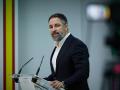 El presidente de Vox, Santiago Abascal, ofrece una rueda de prensa en Bambú