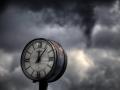 Un reloj de calle antiguo