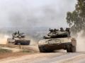 Tanques militares israelíes cerca de la frontera con la Franja de Gaza