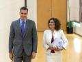 La ministra de Hacienda, María Jesús Montero, y el presidente del Gobierno, Pedro Sánchez.