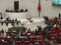 Un diputado turco sufre un infarto tras su discurso en el parlamento