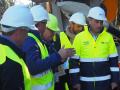 El vicepresidente primero y delegado de Infraestrucutras, Sostenibilidad y Agricultura de la Diputación de Córdoba, Andrés Lorite (dcha.), en su visita a las actuaciones en el camino Alto de Adamuz