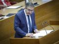 El consejero de Educación de la Generalitat Valenciana, José Antonio Rovira, en un pleno de Las Cortes