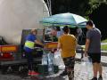 Reparto de agua en camiones cisterna en el municipio de Pozoblanco (Córdoba)