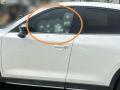 Impactos de bala en el coche que conducía el fiscal ecuatoriano César Suárez