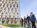 Pedro Sánchez, durante la visita al edificio Impulso Verde en Lugo