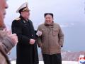 Kim Jong-un, presencia una prueba de lanzamiento de misiles