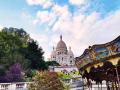 Imagen de Montmartre, con la iglesia del Sagrado Corazón al fondo, en París