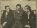 Pedro Muñoz Seca ( a la derecha) junto a