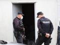 Policías en una operación contra el narcotráfico en Pontevedra