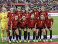 Las jugadoras de la selección española posan antes de la final de la Liga de Naciones Femenina entre España y Francia, este miércoles en el Estadio de La Cartuja en Sevilla