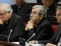 El arzobispo de Valladolid, Luis Argüello (c), durante la Asamblea Plenaria de los obispos de la Conferencia Episcopal Española