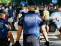 Agentes de Policía Municipal pasean por las calles de Madrid
