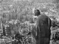 Dresde tras el bombardeo vista desde lo alto de la torre del ayuntamiento. Famosa foto de Richard Peter