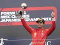 Carlos Sainz celebra su tercer podio en el GP de Japón