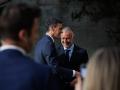 El presidente del Gobierno, Pedro Sánchez y el l ministro de Política Territorial, Ángel Víctor Torres