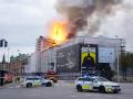 Un incendio devora el histórico edificio de la bolsa de Copenhague