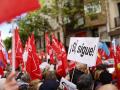 Concentración en apoyo de Pedro Sánchez en Ferraz