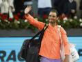 Rafa Nadal abandona la pista tras recibir un bonito homenaje