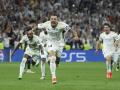MADRID, 08/05/2024.- El delantero del Real Madrid, Joselu, celebra el segundo gol del equipo madridista durante el encuentro correspondiente a la vuelta de las semifinales de la Liga de Campeones que disputan hoy miércoles Real Madrid y Bayern de Munich en el estadio Santiago Bernabéu, en Madrid. EFE / Juanjo Martín.