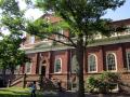 Harvard Hall, uno de los edificios más icónicos de la Universidad de Harvard