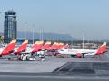 Aviones aparcados en las pistas del aeropuerto de Barajas.