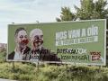 Cartel de Vox vandalizado en Pamplona