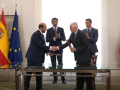 Firma del "memorando de entendimiento" entre Qatar y España, en mayo de 2022.