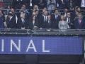 El presidente del Real Madrid, Florentino Pérez (3d), la presidenta de la Comunidad de Madrid, Isabel Díaz Ayuso (4i), el presidente de la Federación Española de Fútbol, Pedro Rocha y la ministra de Educación, Pilar Alegría