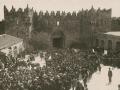 Manifestación contra el sionismo en la Puerta de Damasco de Jerusalén, 8 de marzo de 1920