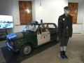 La exposición muestra los icónicos vehículos que utilizó la Guardia Civil