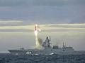 Imagen de archivo de la fragata rusa Almirante Gorshkov durante el lanzamiento de un misil hipersónico