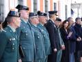 Guardias civiles con la presidenta de la Comunidad de Madrid, Isabel Díaz Ayuso