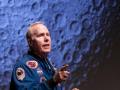 El astronauta Thomas D. Jones pudo comulgar en el espacio