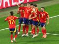 Los jugadores de España celebran el gol conseguido