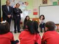 Isabel Díaz Ayuso en una visita a un colegio de Madrid