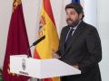 El presidente de la Región de Murcia, Fernando López Miras, da una rueda de prensa en el Palacio de San Esteban