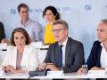 Cuca Gamarra, Alberto Núñez Feijóo y Elías Bendodo, tras la reunión de la Junta Directiva Nacional del PP