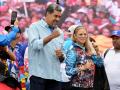 Nicolás Maduro y su mujer Cilia Flores en el cierre de campaña en Caracas