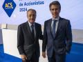 Florentino Pérez y Juan Santamaría durante la Junta General de Accionistas de ACS