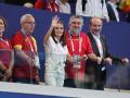 La reina Letizia con el presidente del Consejo Superior de Deportes, José Manuel Uribes (2d) y el presidente el Comité Olímpico Español, Alejandro Blanco (2i)
