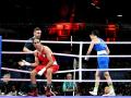 Imane Khelif (de rojo) gana su primer combate en los Juegos en solo 44 segundos